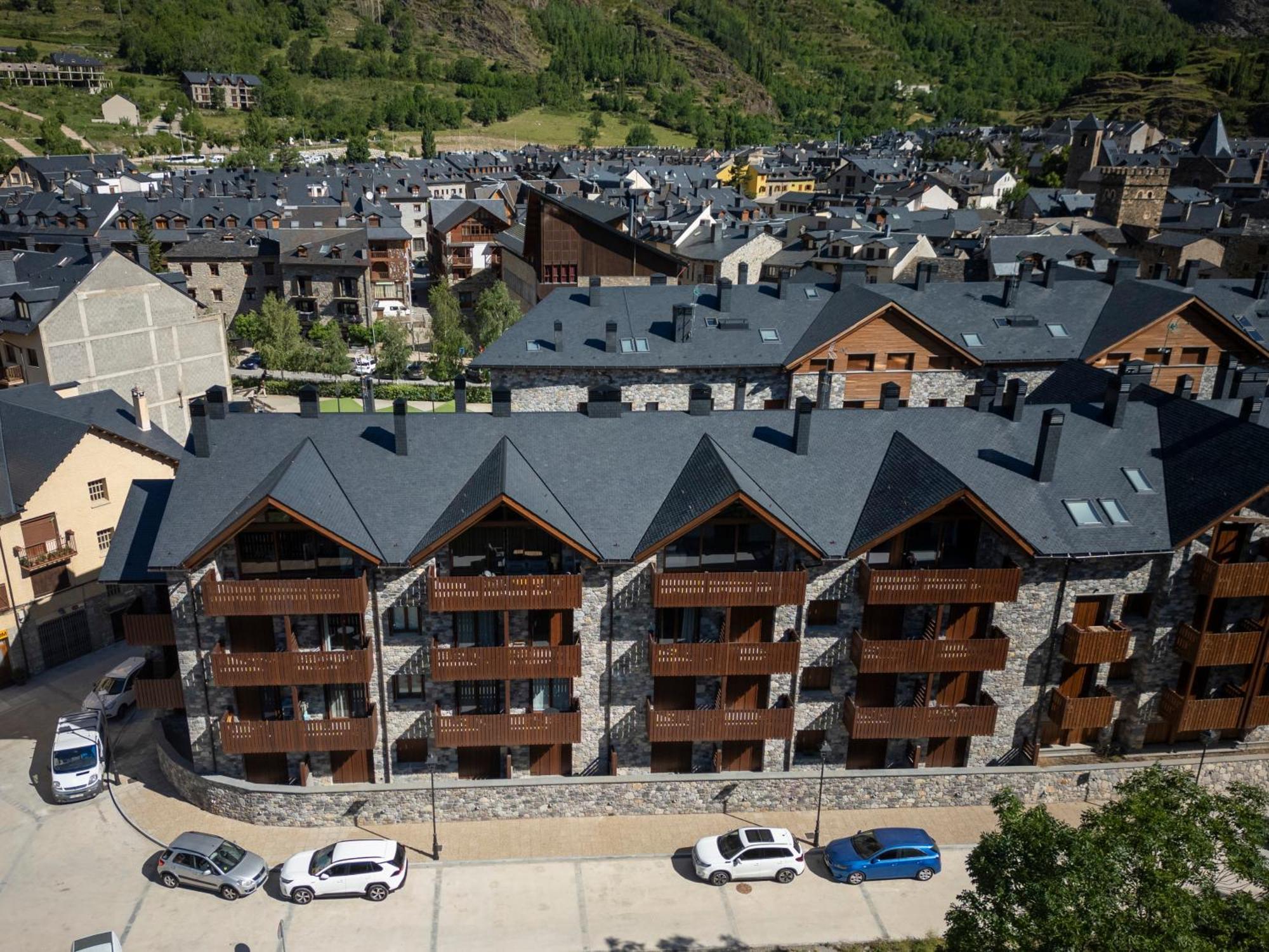 Villmor - B55 - Las Esquiadoras Benasque Exterior foto